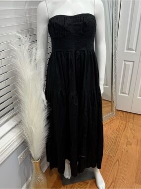 Forever 21 | Dresses | Strapless Lace Ruched Dress With Ruffle Down The Center | Poshmark Forever 21 | Dresses | Strapless Lace Ruched Dress With Ruffle Down The Center | Poshmark